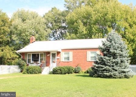 6513 32nd St, Falls Church, VA 22046 - photo 1