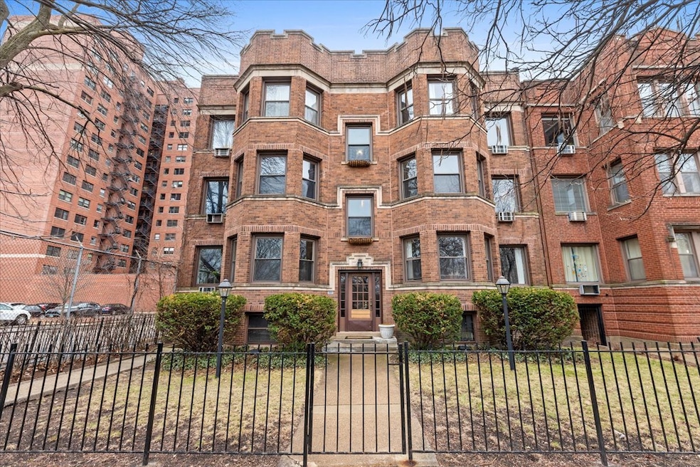 Sold $305,000