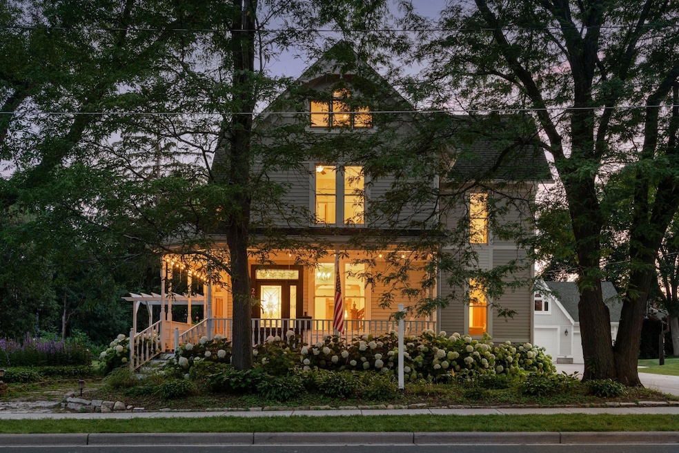 206 5th St S, Stillwater, MN 55082 - photo 1