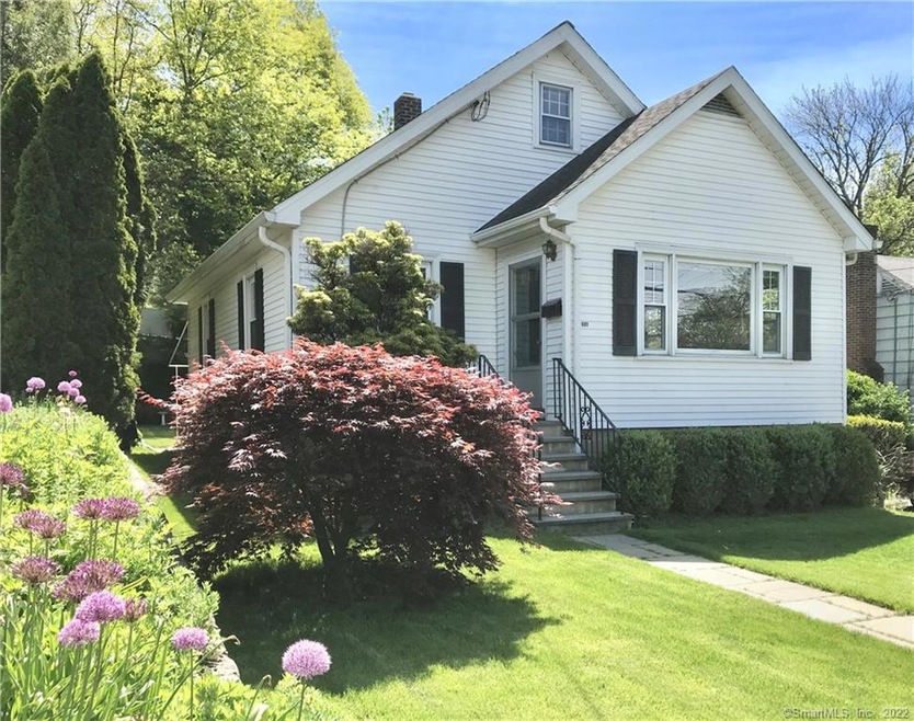 170 Hollow Tree Ridge Rd, Darien, CT 06820 - photo 1