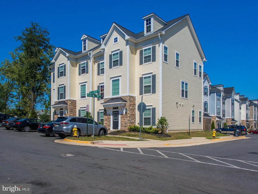 8186 Falls Grove Dr unit 14, Manassas, VA 20111 - photo 1
