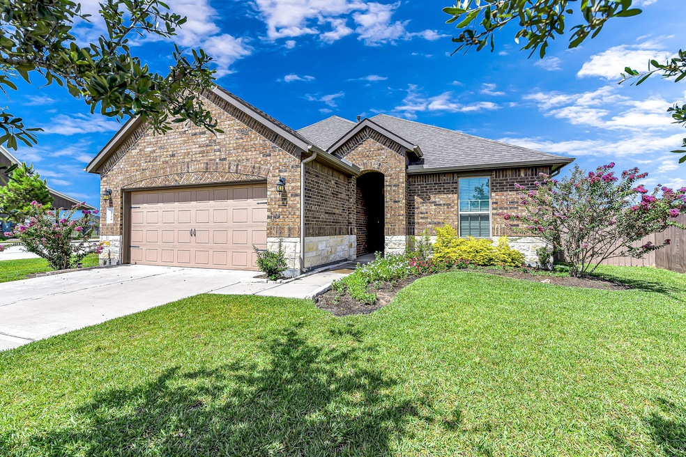 Stunning home located on a large lot, sprinkler system and so much more! Upgraded stone and brick elevation adds gorgeous curb appeal.