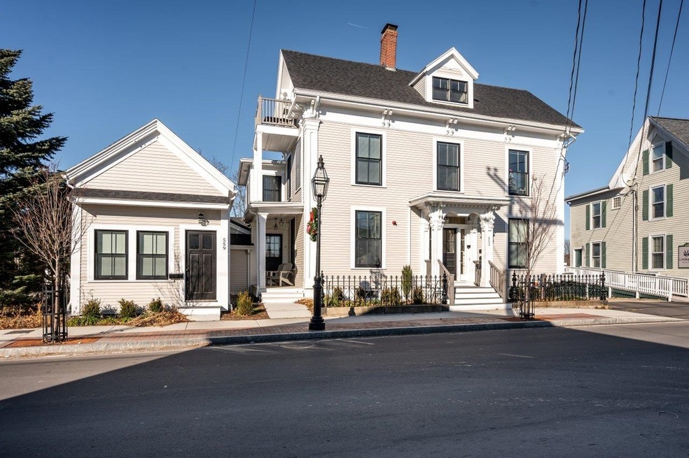 559 Islington St unit 6, Portsmouth, NH 03801 - photo 1