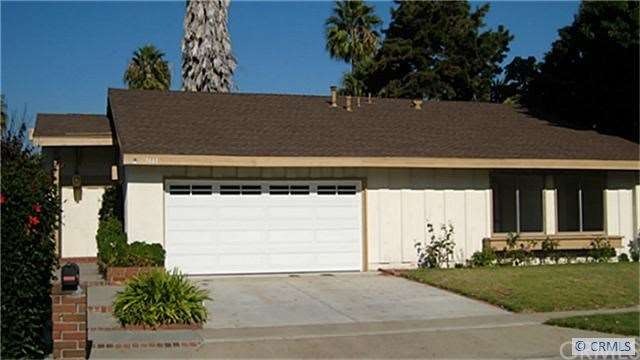 Gorgeous single level with complete privacy on all