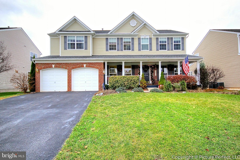 121 Greenwich Dr, Walkersville, MD 21793 - photo 1