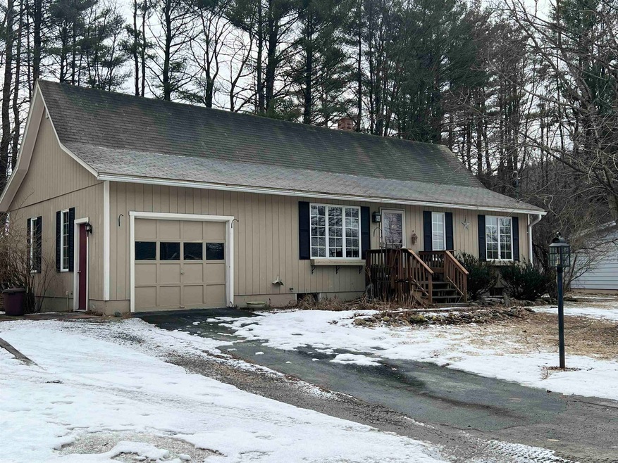 21 Dane Ave, Claremont, NH 03743 - photo 1