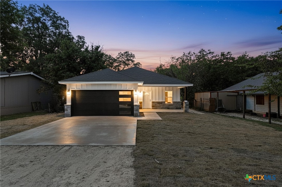 506 2nd St, Moody, TX 76557 - photo 1