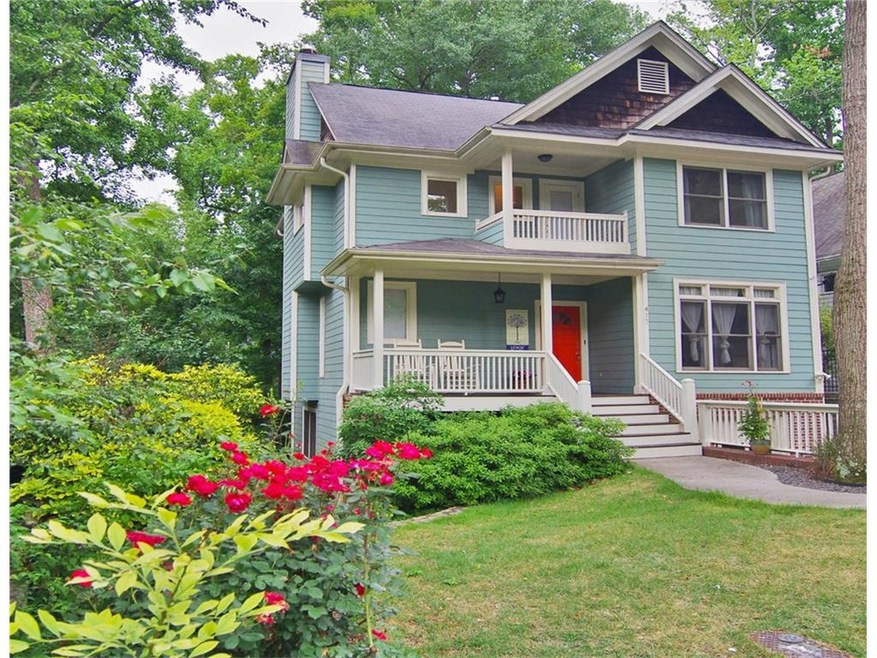 Beautiful Home on quiet portion on Melrose in the 