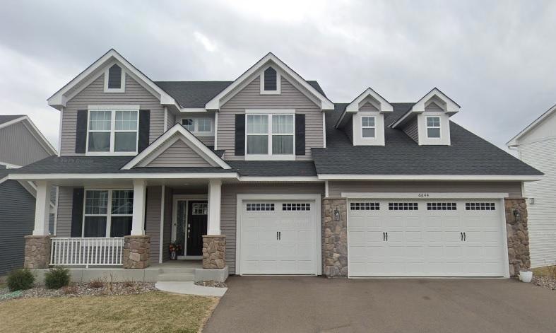 Coming Soon $885,000