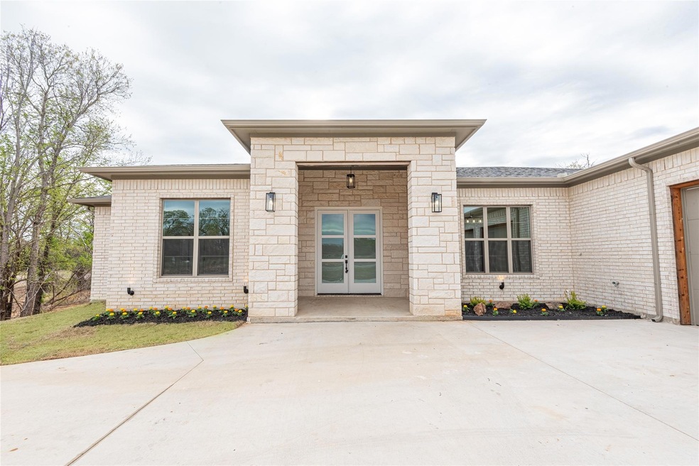 1039 Monaco Ct, Springtown, TX 76082 - photo 1
