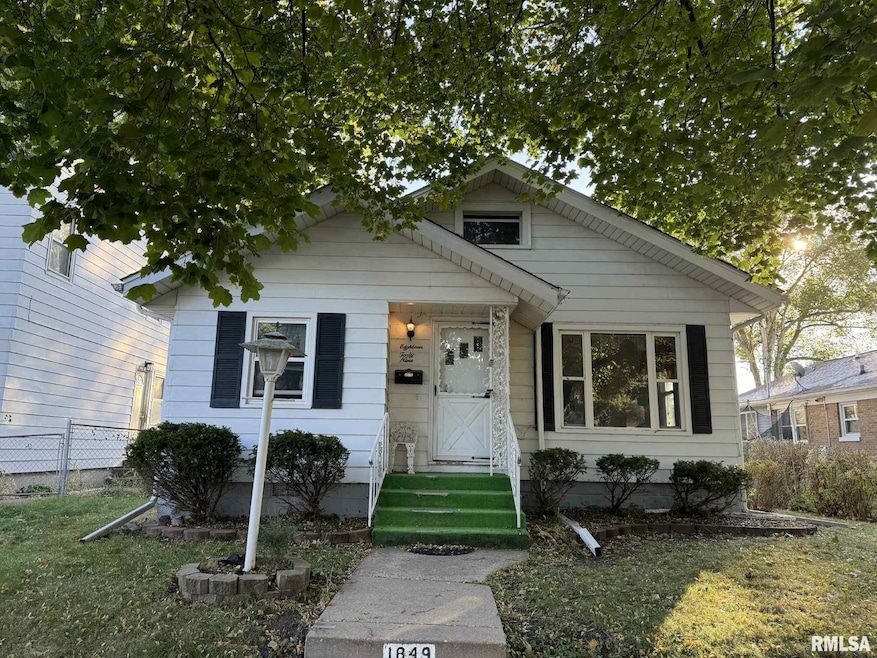 1849 44th St, Rock Island, IL 61201 - photo 1