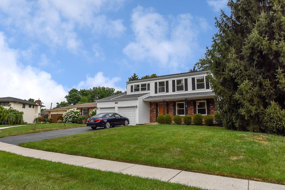 front view_5525-Edit