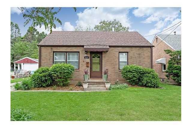 2218 53rd St, Des Moines, IA 50310 - photo 1