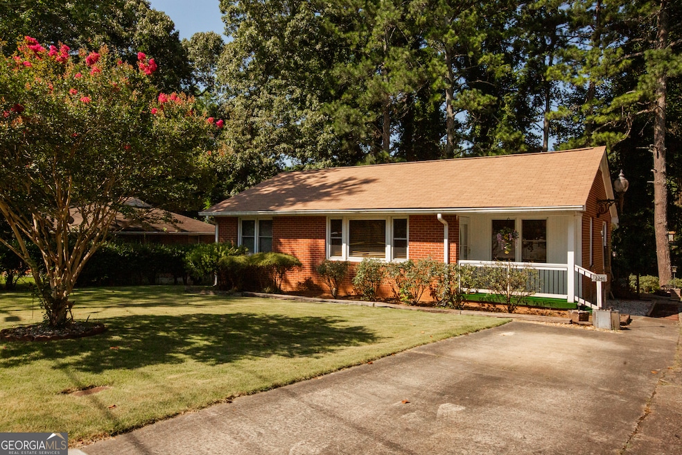 2240 Old Spring Rd SE, Smyrna, GA 30080 - photo 1