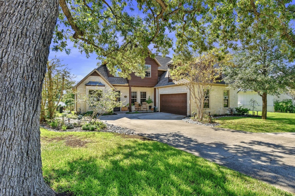 135 Blackfoot Trail, Gainesville, TX 76240 - photo 1