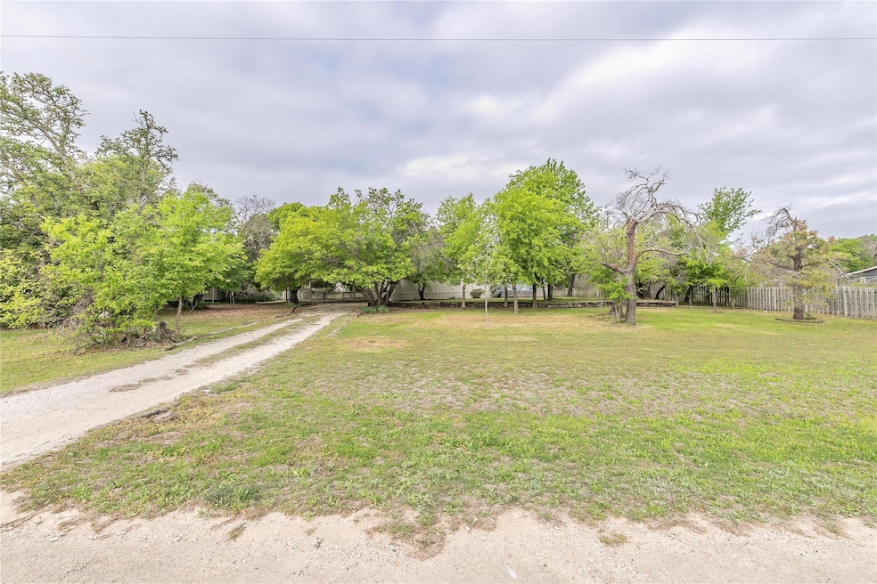 145 Odel Dr, Weatherford, TX 76085 - photo 1