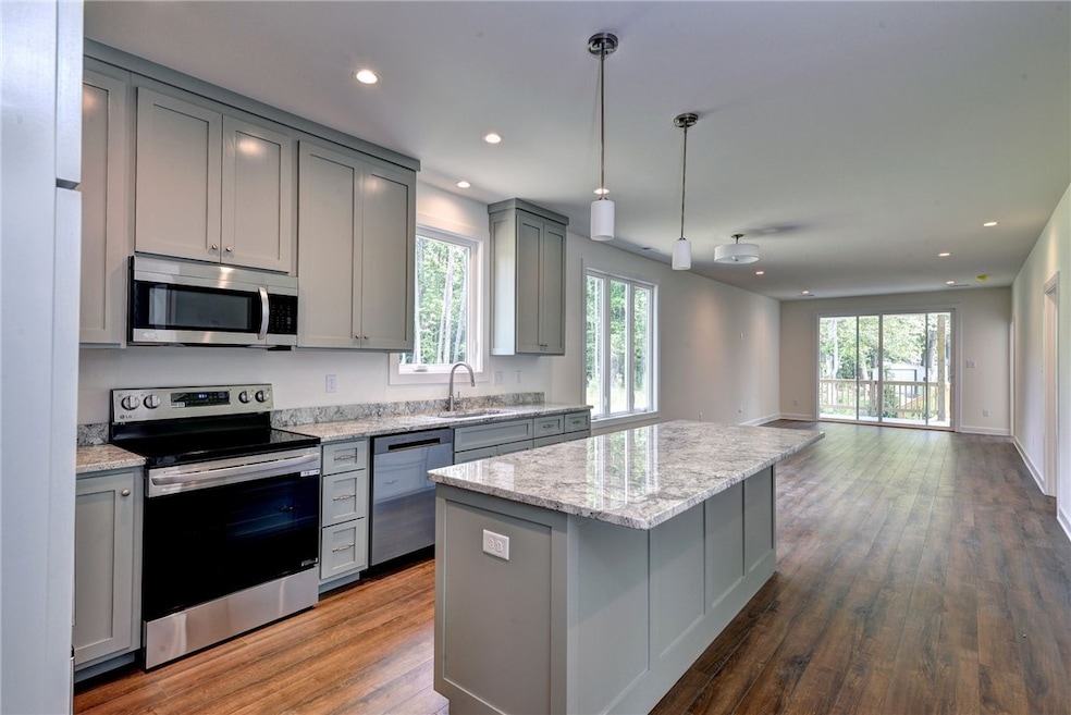 3559 Odi St, West Point, VA 23181 - photo 1