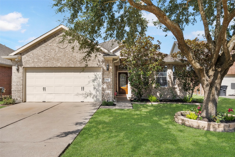 958 Jennifer St, Alvin, TX 77511 - photo 1