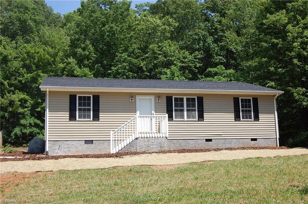 357 Vista Pkwy, Asheboro, NC 27205 - photo 1