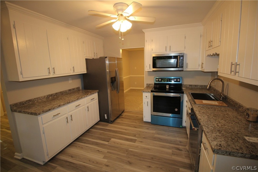 Newly upated kitchen!