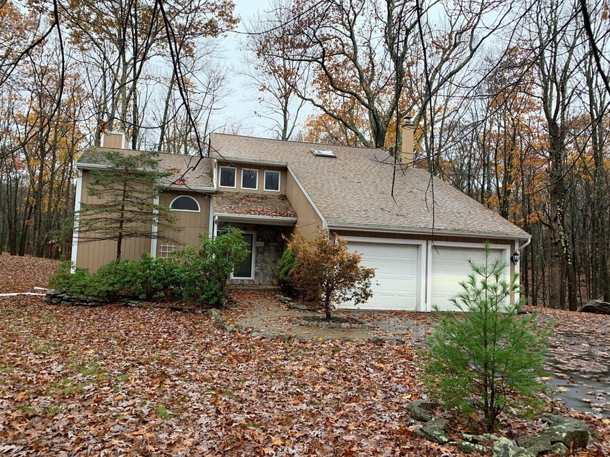 216 Canoe Brook Dr, Hawley, PA 18428 - photo 1