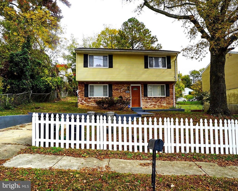 303 Goldleaf Ave, Capitol Heights, MD 20743 - photo 1