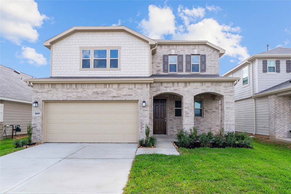 2847 Icarus Dr, Fresno, TX 77545 - photo 1