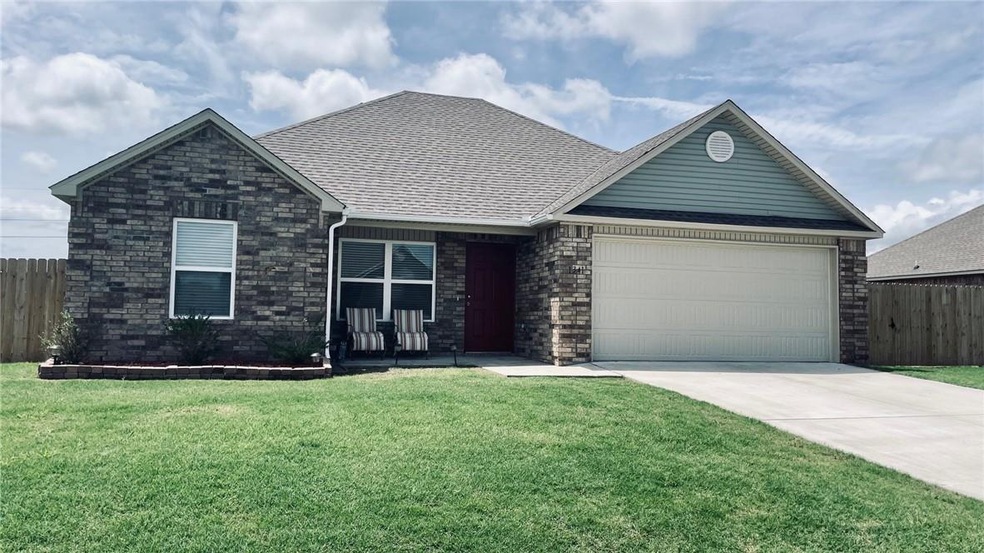 1341 Brigade Blvd, Prairie Grove, AR 72753 - photo 1