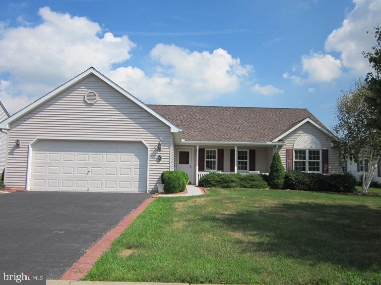 110 Arbor Dr, Myerstown, PA 17067 - photo 1