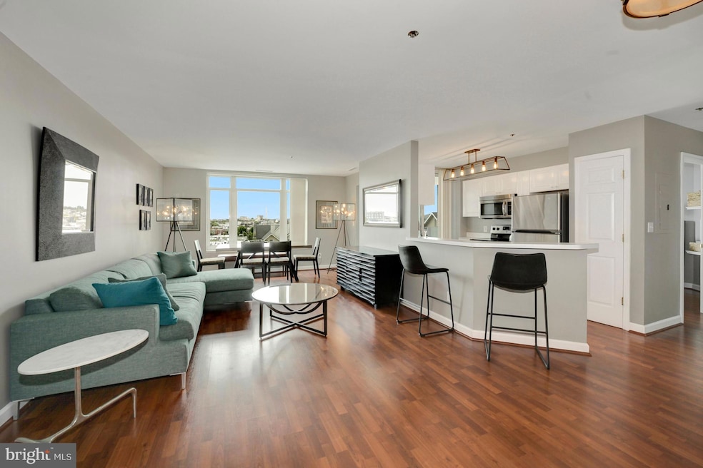 Harborview Towers unit 610, Baltimore, MD 21230 - photo 1