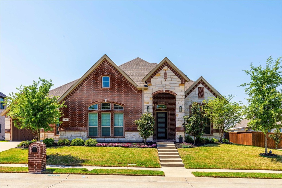 Sold • Co-Listing Agent