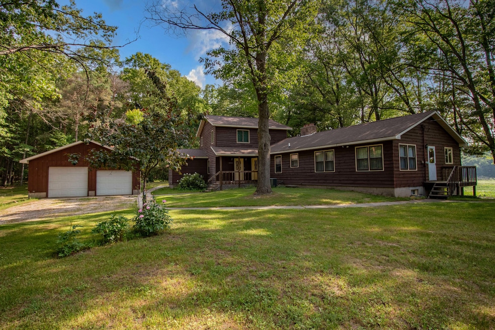 5774 N Wayne Ave, Pentwater, MI 49449 - photo 1