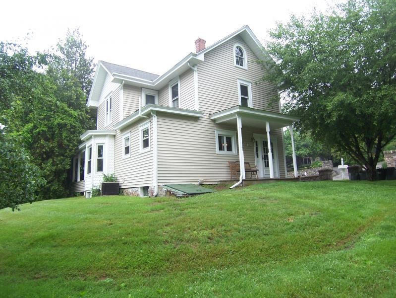 8 Vreeland Ave, Bloomingdale, NJ 07403 - photo 1