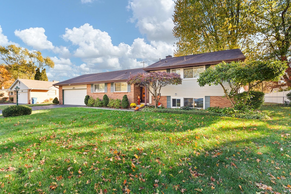 1625 Meadowbrook Way - 1028