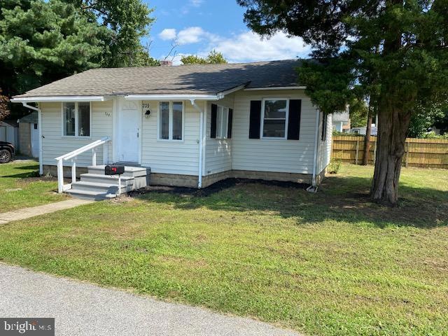 239 E St, Penns Grove, NJ 08069 - photo 1