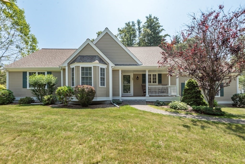 33 Winter Cir, Rockland, MA 02370 - photo 1