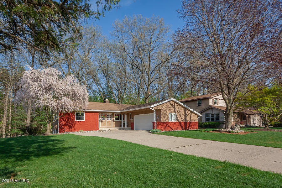 5102 Wembley Ct SW, Wyoming, MI 49509 - photo 1