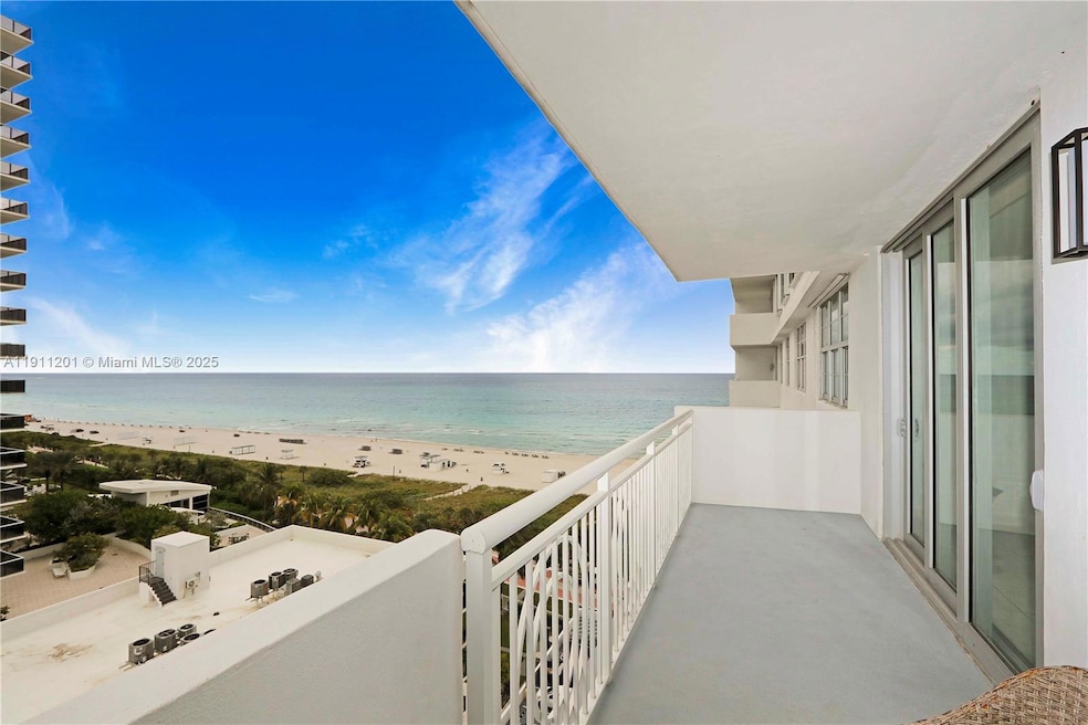 Corinthian unit 11E, Miami Beach, FL 33140 - photo 1