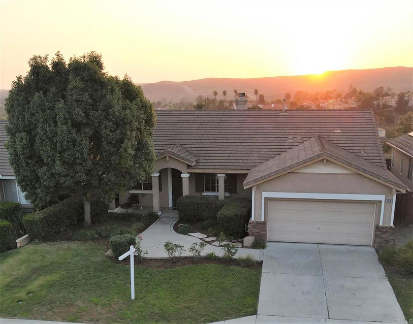 909 Glendora Dr, Oceanside, CA 92057 - photo 1