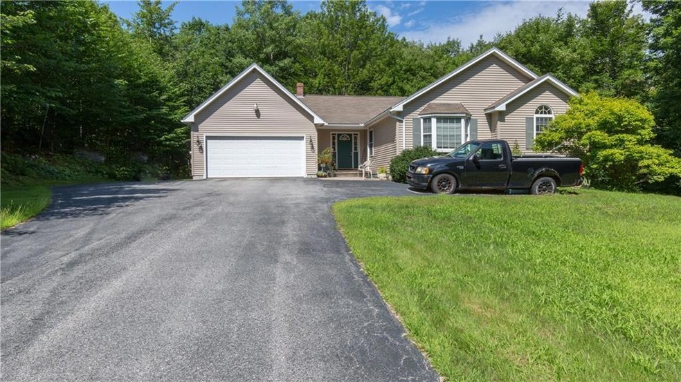 Welcome to 35A Waterman Drive, New...
