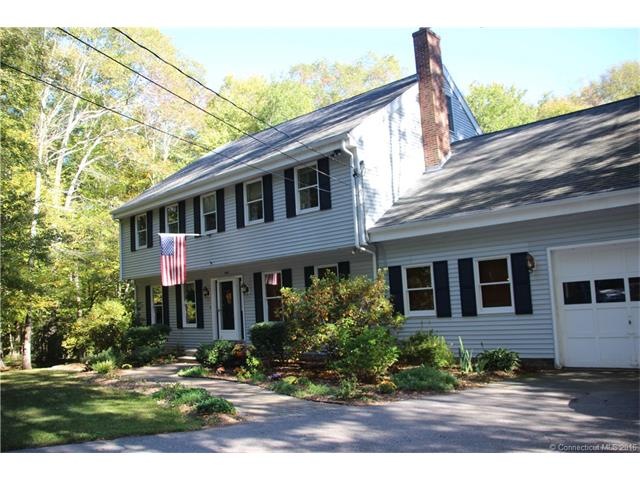 Attractive Garrison Colonial with 1st FloorI In La