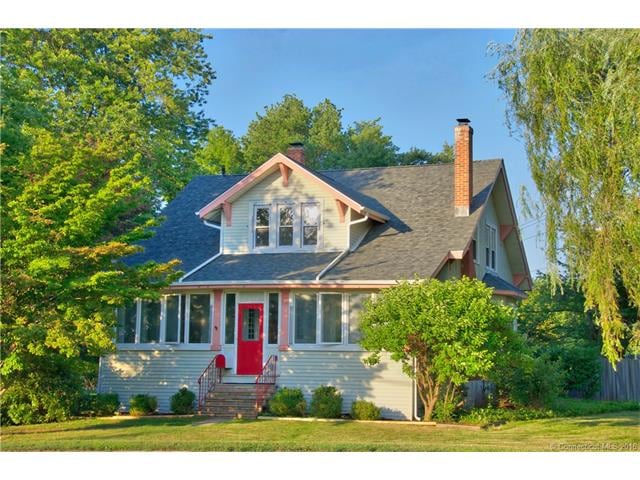 Welcome to 432 Maple Hill Ave. A brand new roof an