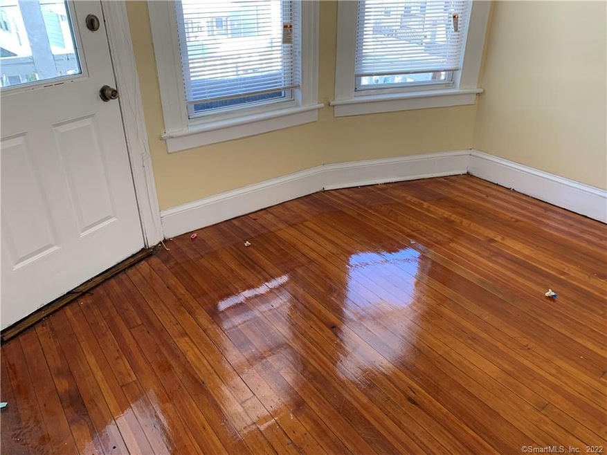 36 Vine St, Bridgeport, CT 06604 - photo 1