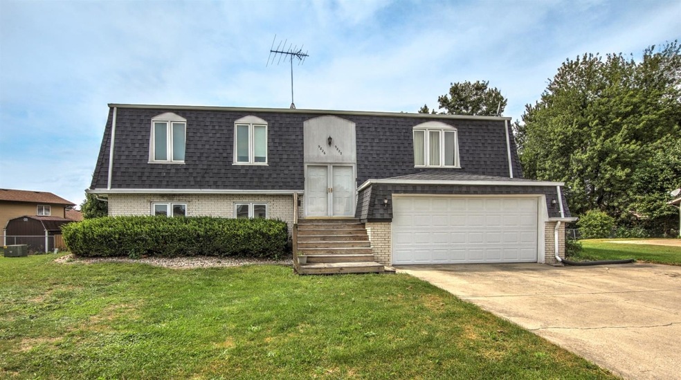 9826 Grant Place, Crown Point, IN 46307 - photo 1