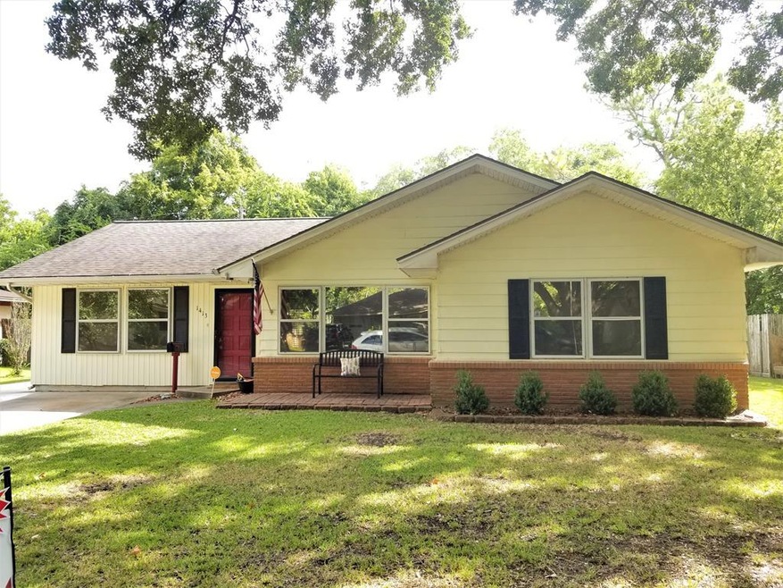 1413 Andrea Dr, Bay City, TX 77414 - photo 1