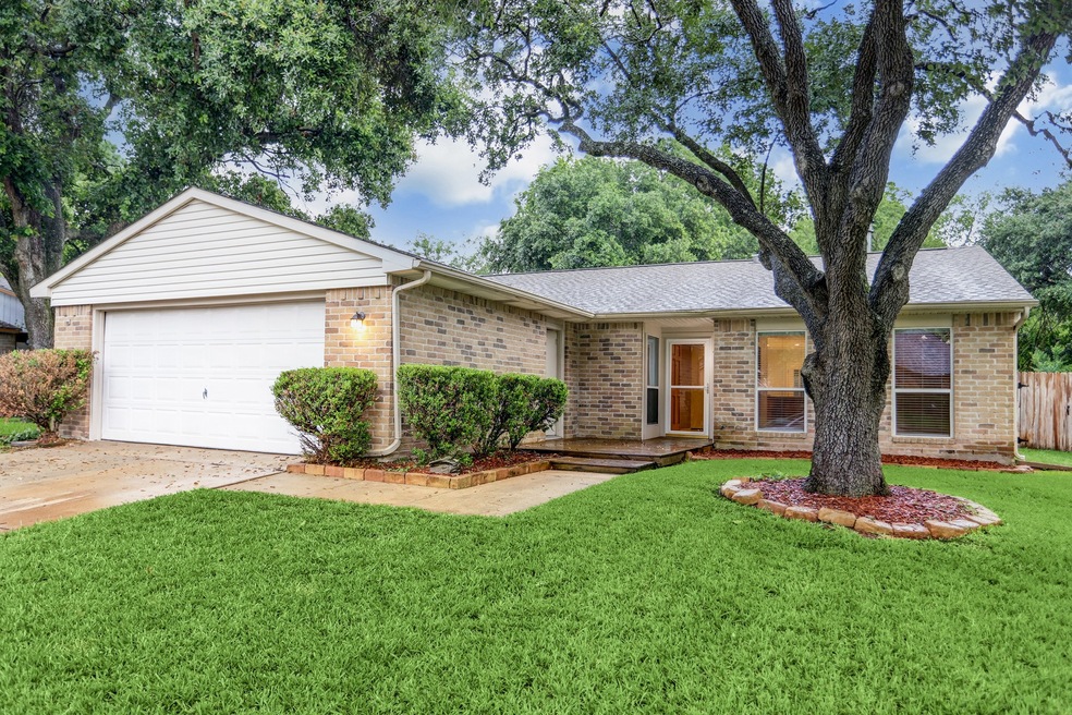 17318 N Yorkglen Dr, Houston, TX 77084 - photo 1