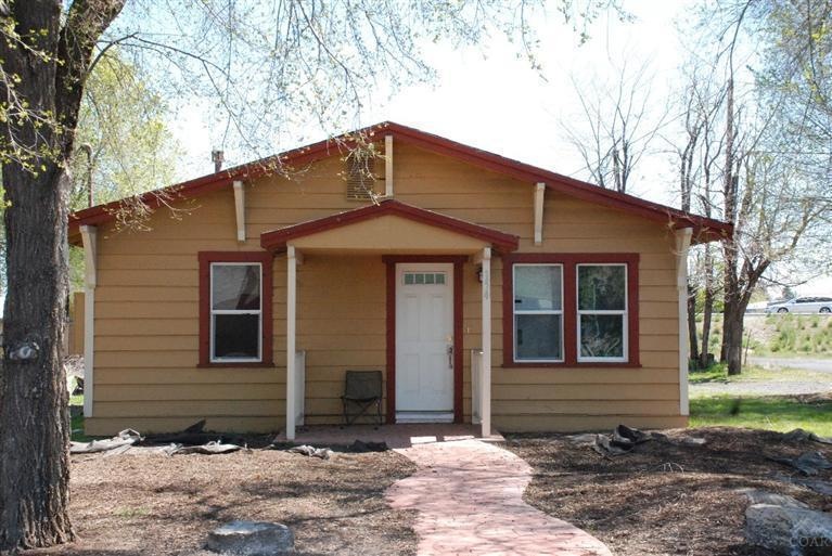 154 SW 2nd St, Redmond, OR 97756 - photo 1