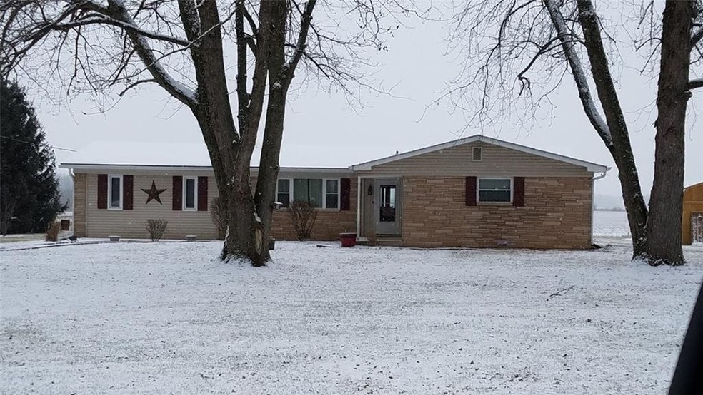 4821 N 400 W, Sharpsville, IN 46068 - photo 1