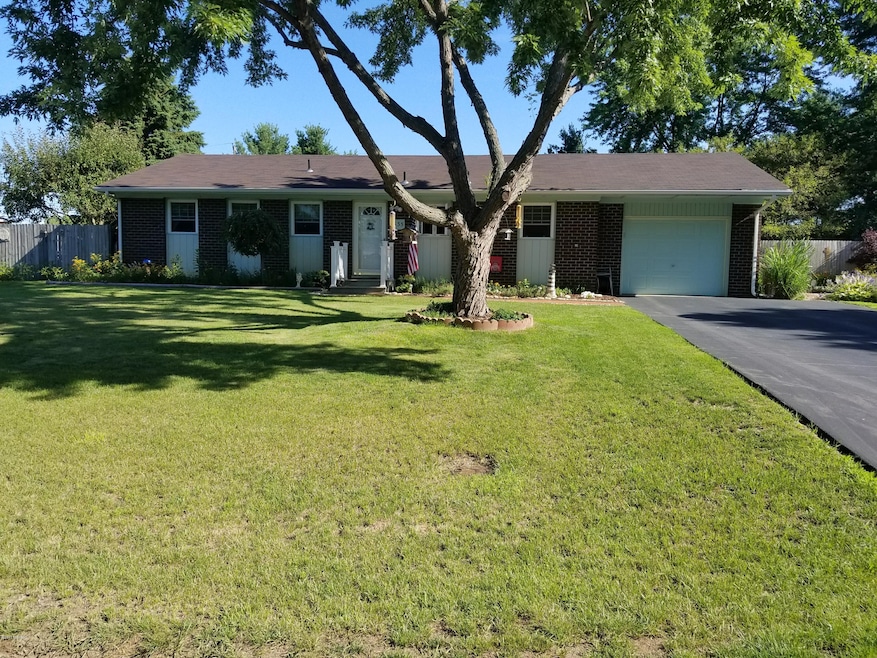 1635 Pheasant Run