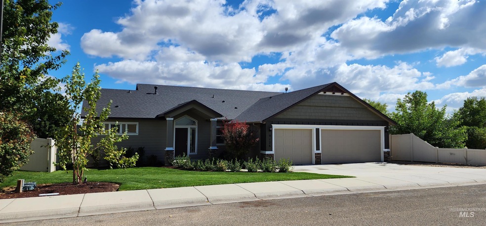 Sold • Co-Listing Agent